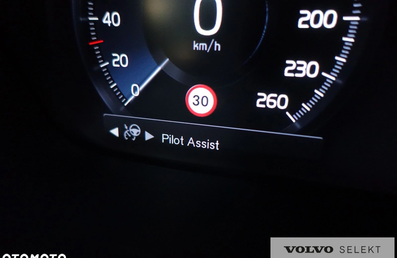 Volvo V90 Cross Country cena 168900 przebieg: 141575, rok produkcji 2021 z Radomsko małe 667